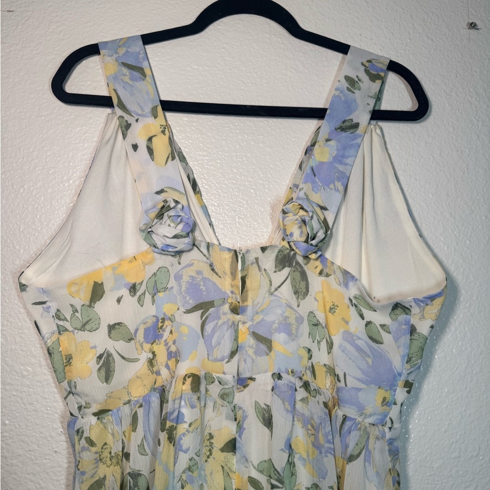 Floral Tiered V-Neck Maxi Dress in Yellow & Light Blue - Picture 3 of 7